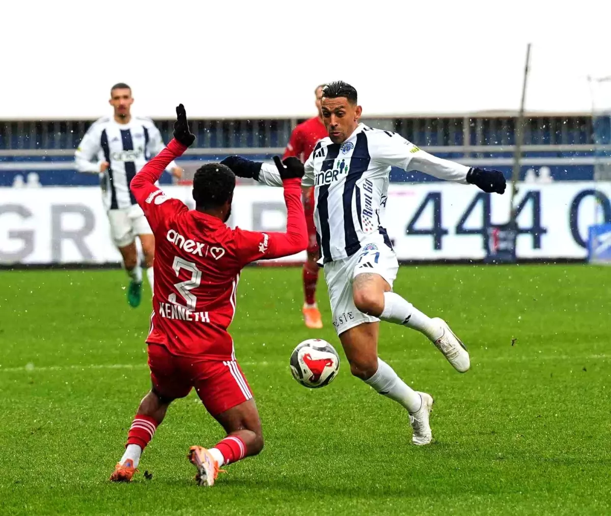 Kasımpaşa - Antalyaspor: İlk 15 Dakika 0-0