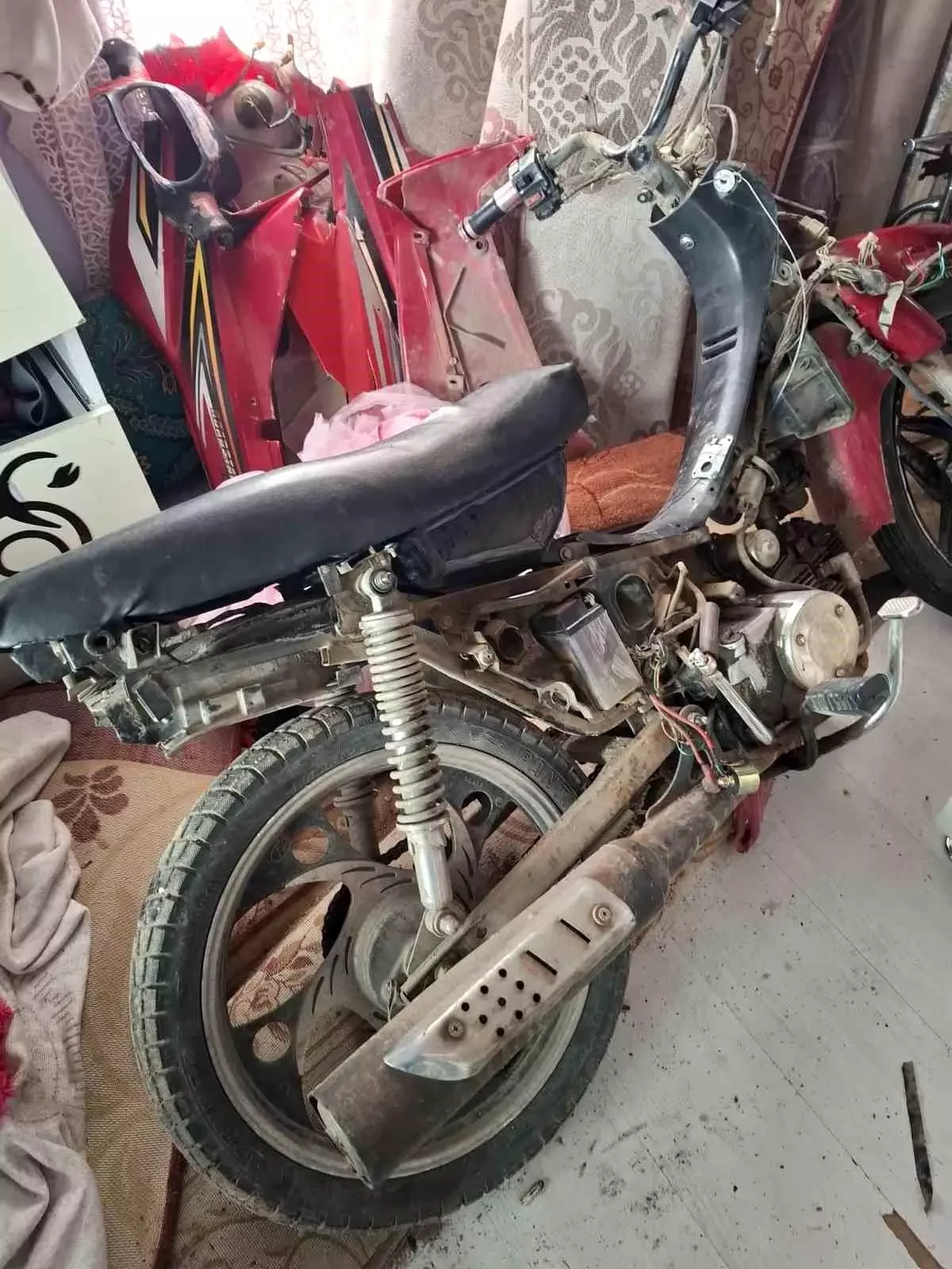 Akşehir\'de Motosiklet Hırsızları Tutuklandı