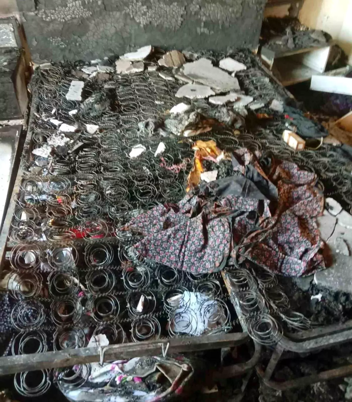 Gaziantep\'te Yangın: Eşyalar Kullanılamaz Hale Geldi