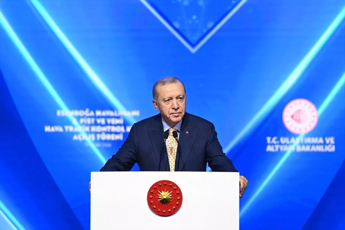 Bakan Uraloğlu, Esenboğa Havalimanı\'nın 3\'üncü pisti ve yeni kulesinin açılış töreninde konuştu Açıklaması