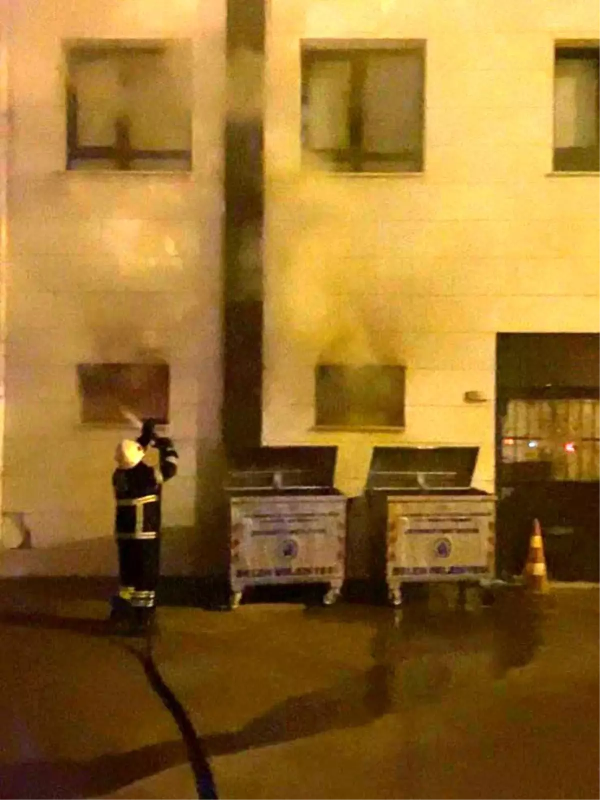 Hatay\'da Okulda Yangın Kontrol Altına Alındı