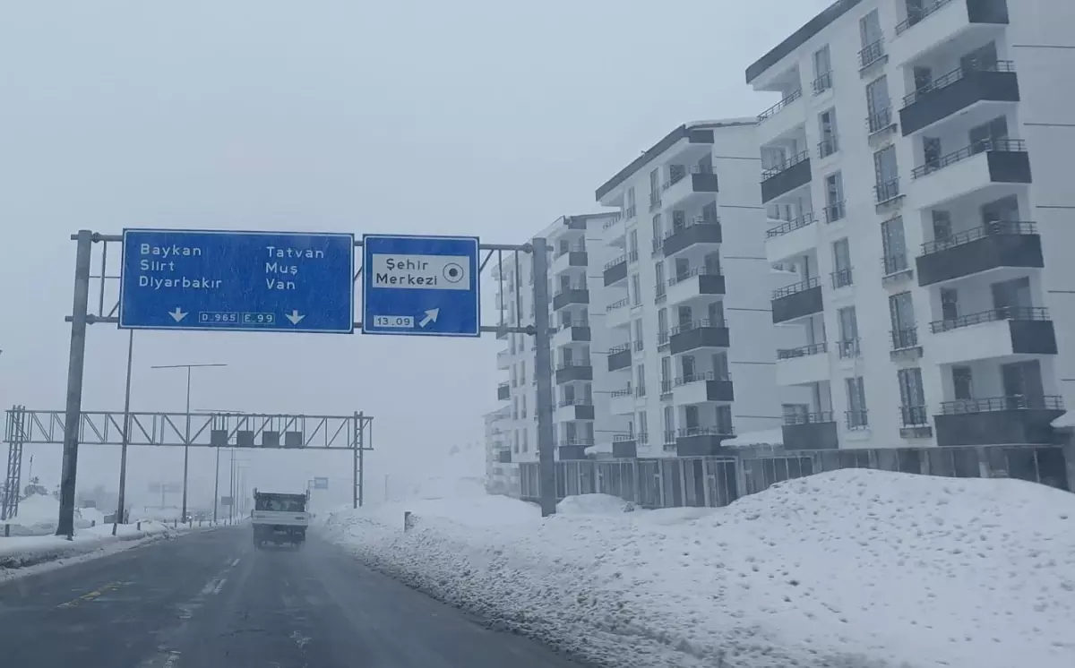 Bitlis-Baykan Yolu Ağır Vasıtalara Kapalı