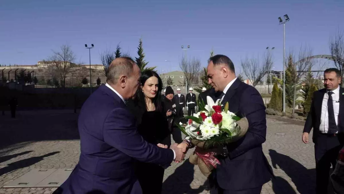 Çankırı\'nın Yeni Valisi: \'Geleceğe Emin Adımlarla Yürüyoruz\'