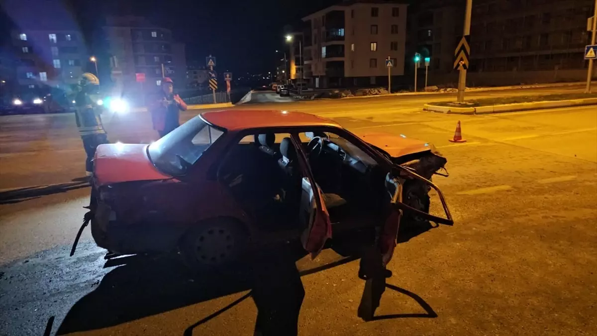 Çorum\'da Trafik Kazası: 4 Yaralı