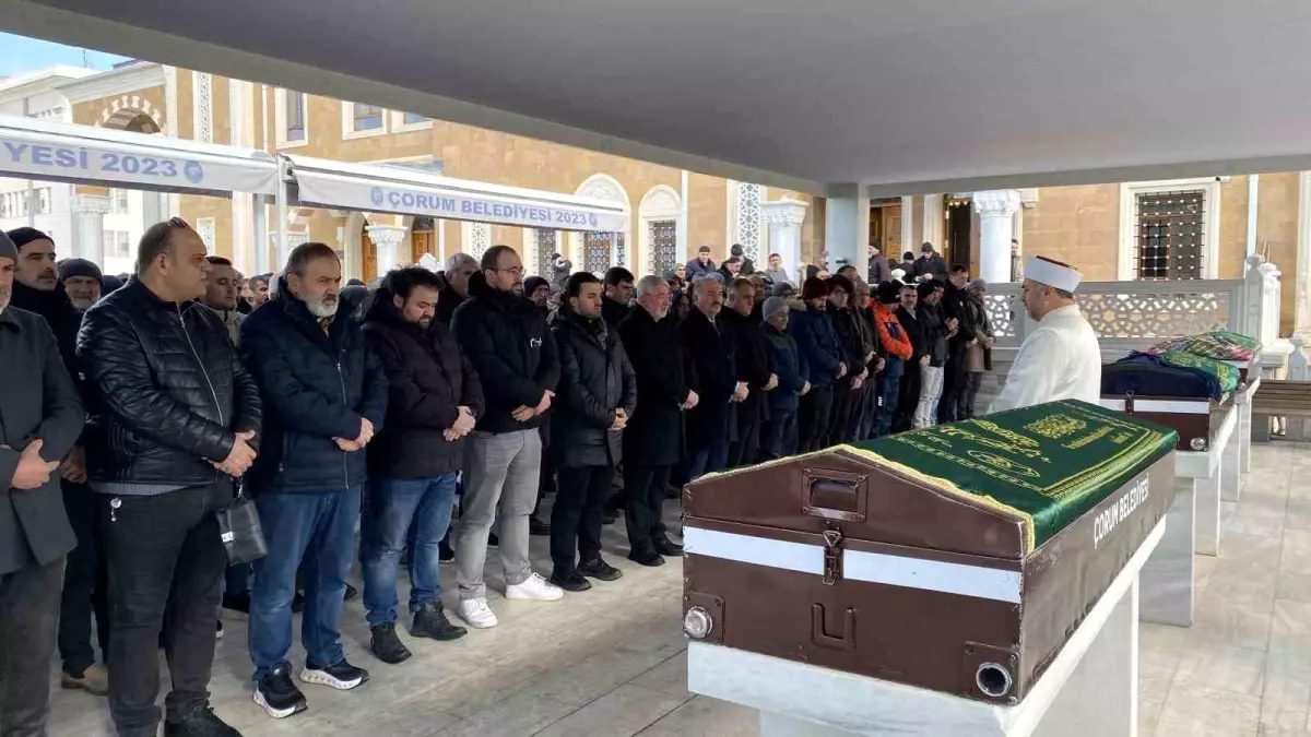 Çorum\'da kan donduran olay, önce eşini öldürdü, sonra kendine sıktı