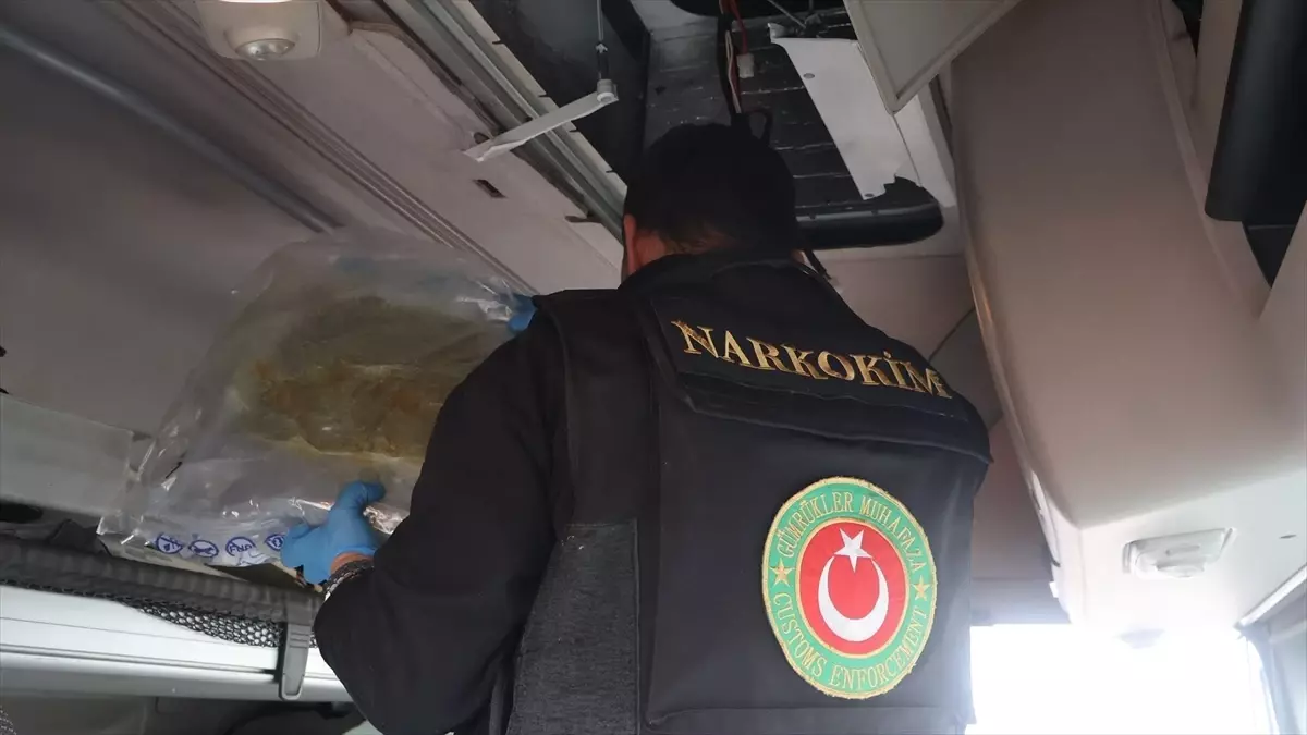 Kapıkule\'de 144 Kilo Esrar Ele Geçirildi