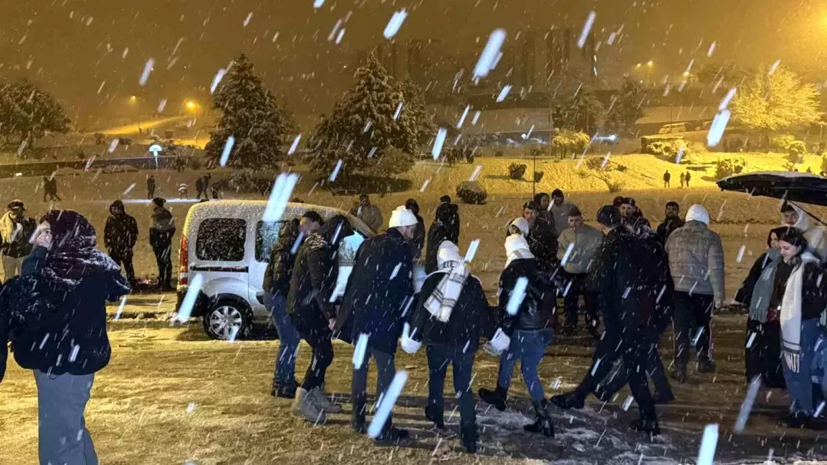 Düzce\'de Bahçeşehir Kayak Festivali