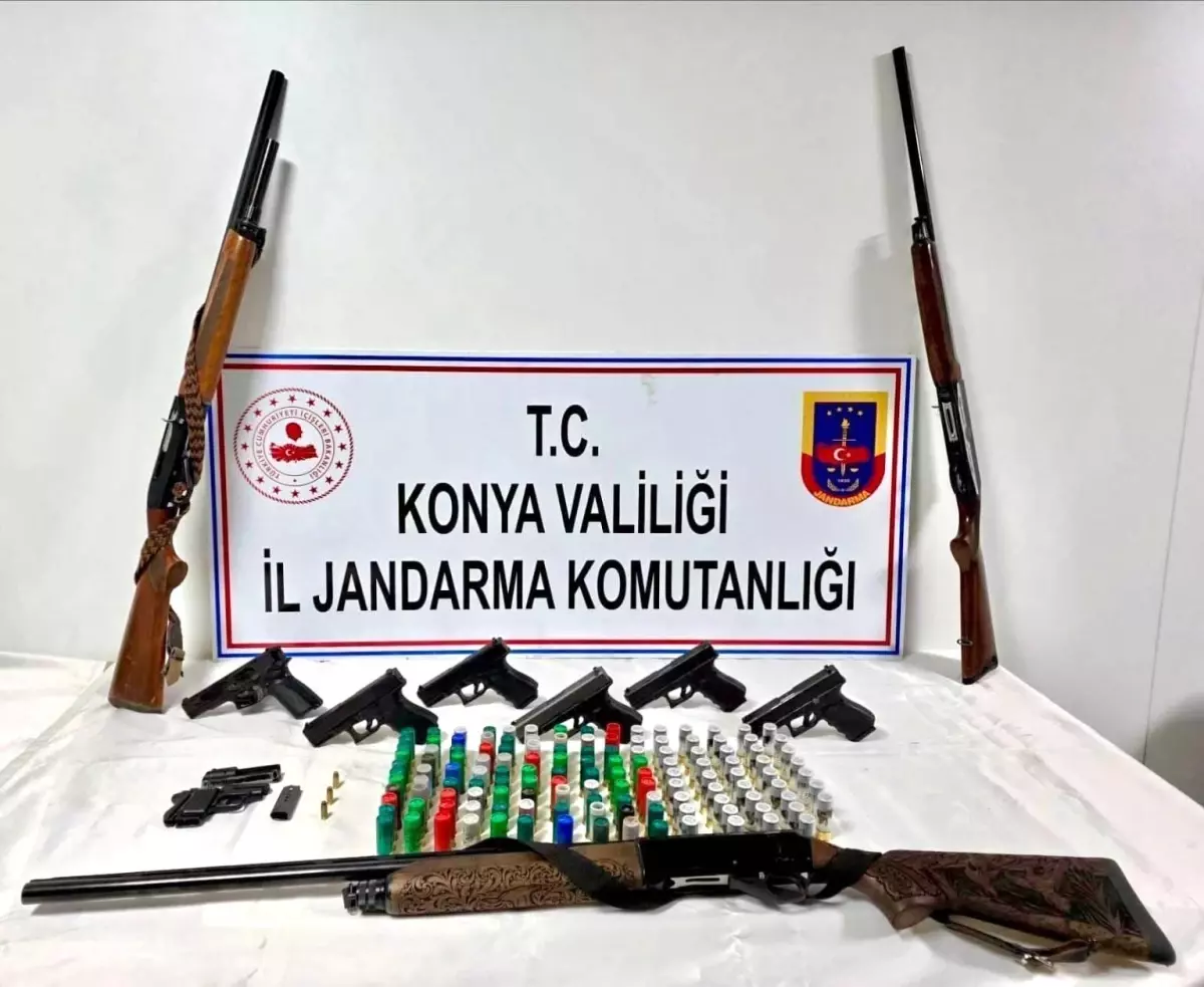 Konya\'da Jandarma Operasyonu: 2 Şüpheli Tutuklandı