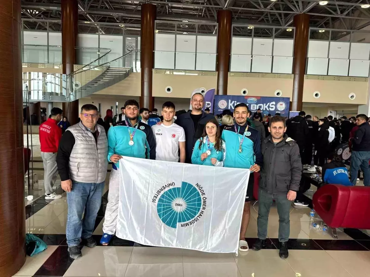 Niğde Üniversitesi Kick Boks\'ta Başarı