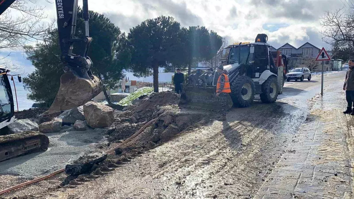 Sinop\'ta heyelan sonrası onarım mesaisi