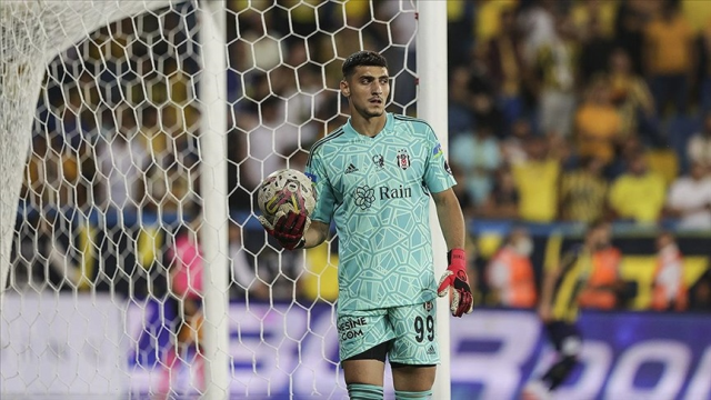 Süper Lig devinin kalecisiyle aşk yaşayan Türkü Su Demirel'den olay hamle