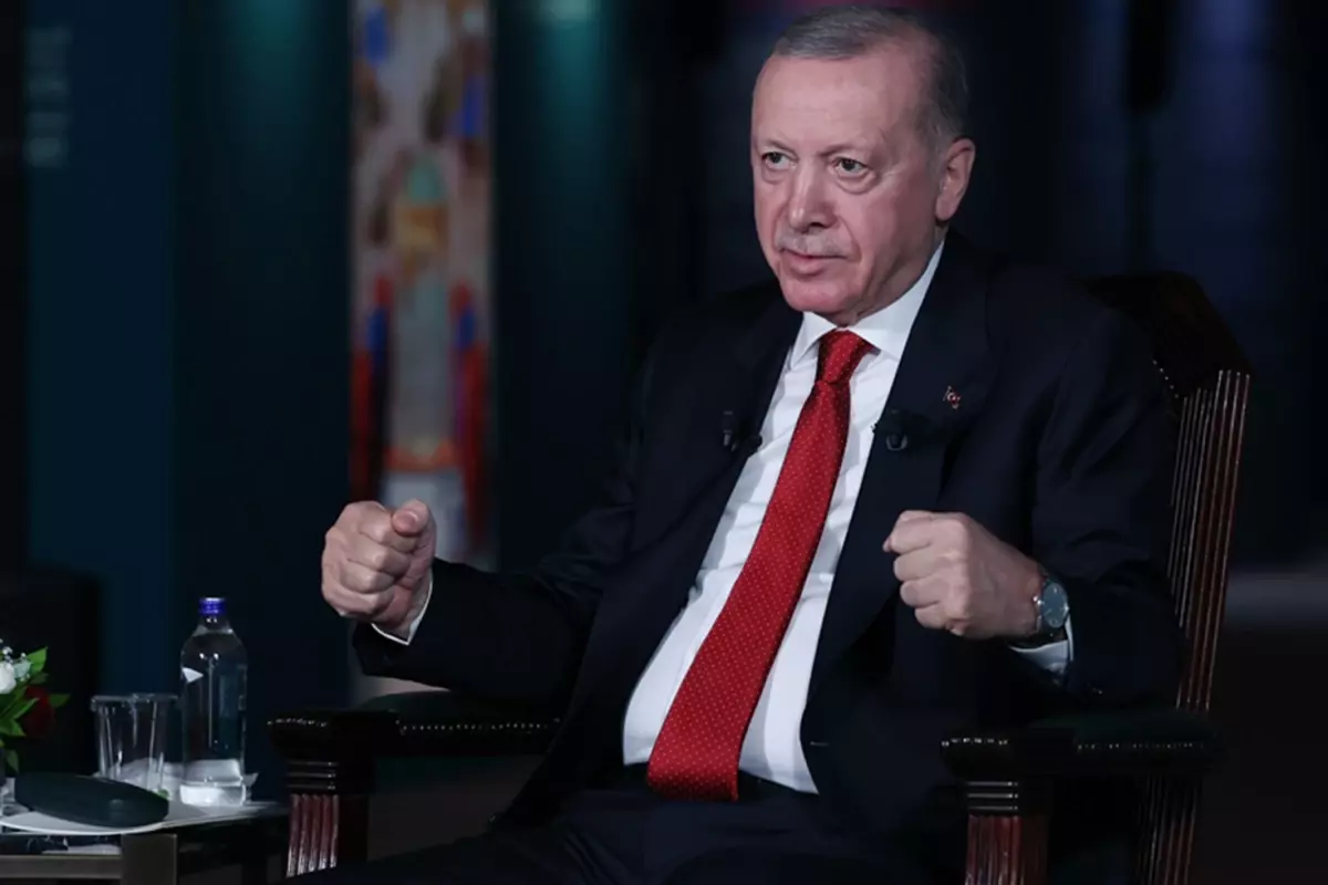 Suriye\'deki tarihi gelişme sonrası herkes Cumhurbaşkanı Erdoğan\'ın 11 yıl önceki mesajını paylaşıyor