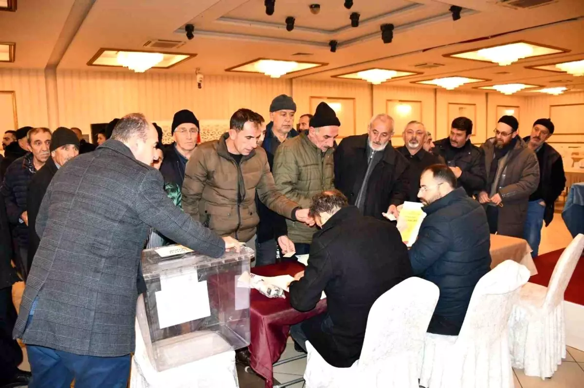 Tomarza Esnaf ve Sanatkarlar Odası Başkanı Yaşar Polat güven tazeledi