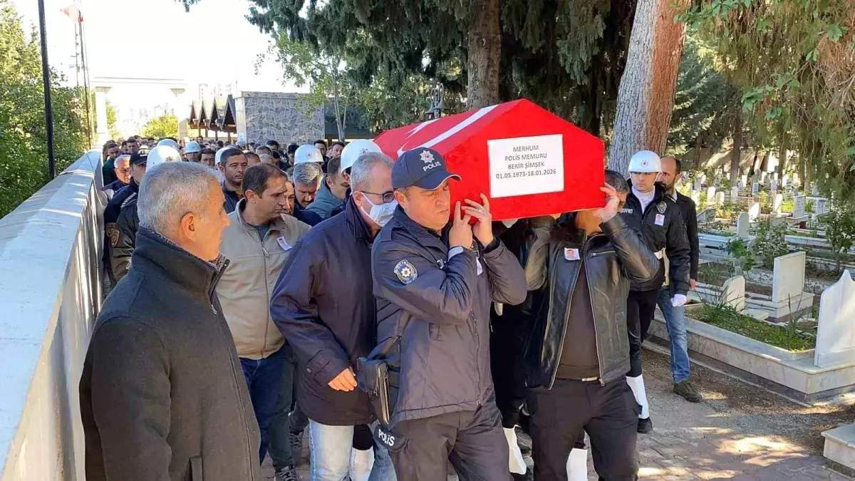 Vefat eden polis memuru törenle son yolculuğuna uğurlandı