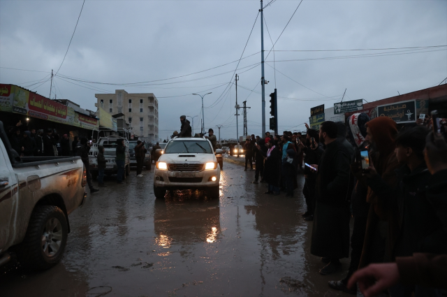Yeni Suriye'ye giden süreç 44 saatte şekillendi! Herkes Şara'yı konuşuyor ama Suriye'de PKK'yı silen adam