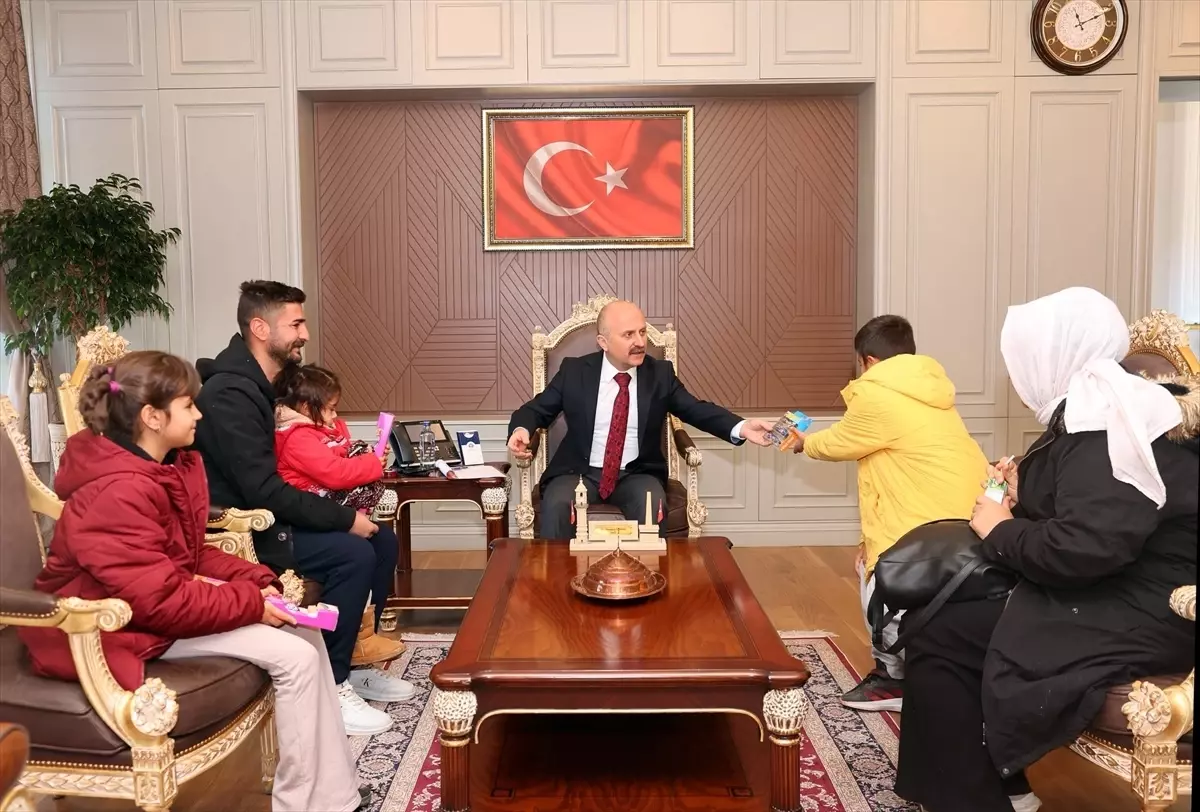 Vali Varol Halkla Buluştu