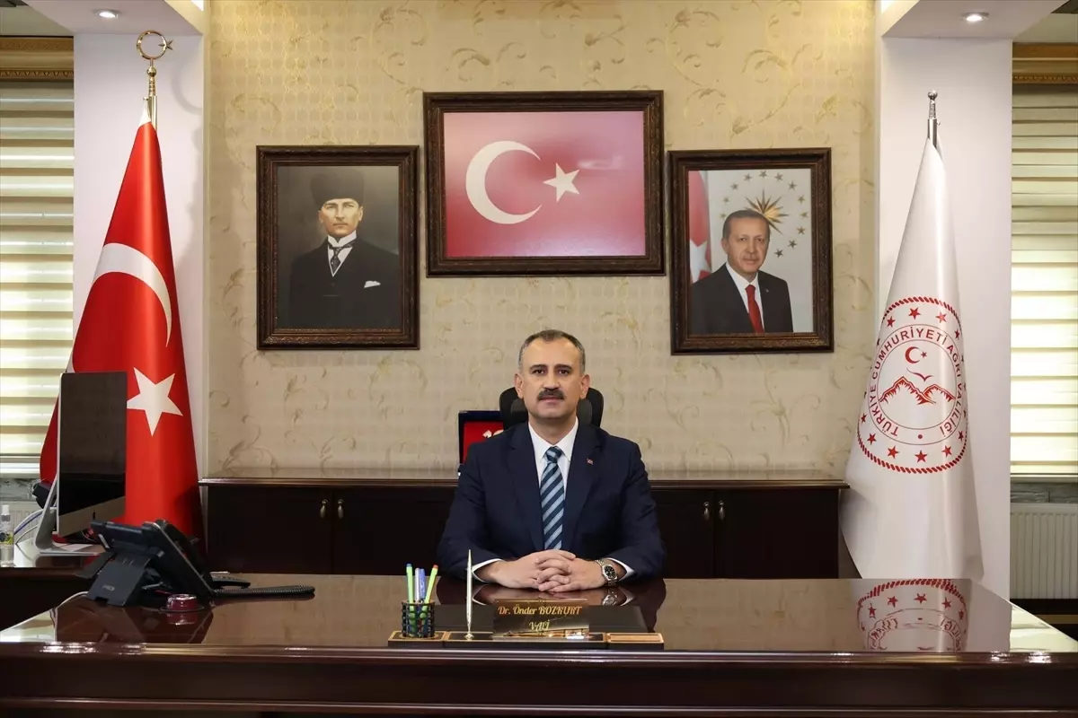 Vali Bozkurt\'tan Bağış Çağrısı