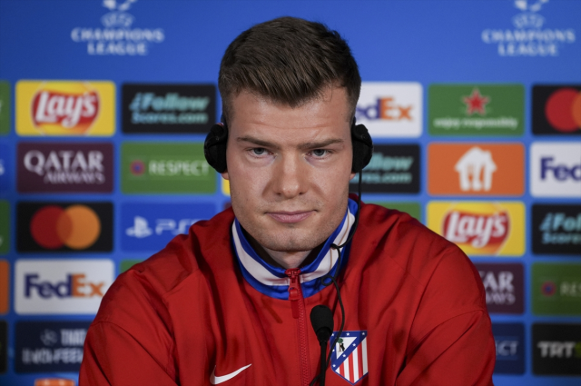 Alexander Sörloth geleceğiyle ilgili dedikodulara son noktayı koydu