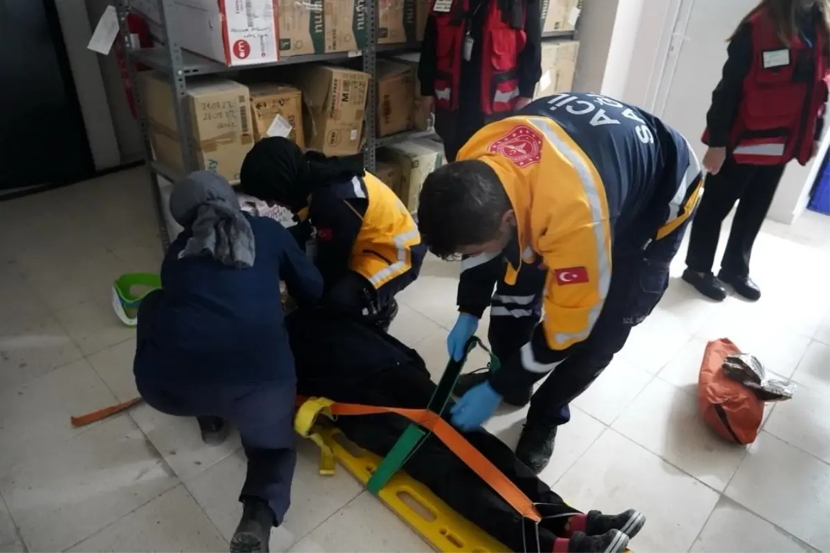 Bilecik Hastanesi\'nde Kırmızı Kod Tatbikatı