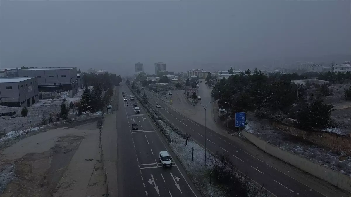 Bilecik\'te Kar Yağışı Etkisini Gösterdi