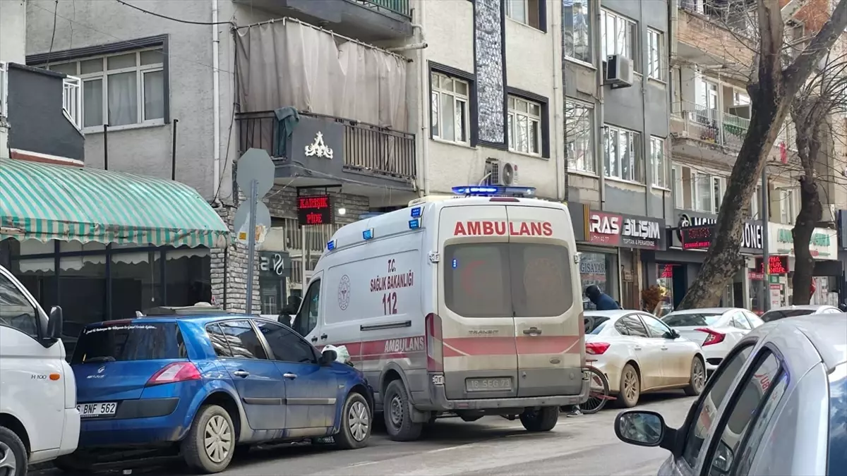 İnegöl\'de 38 Yaşındaki Ş.K. Evinde Ölü Bulundu