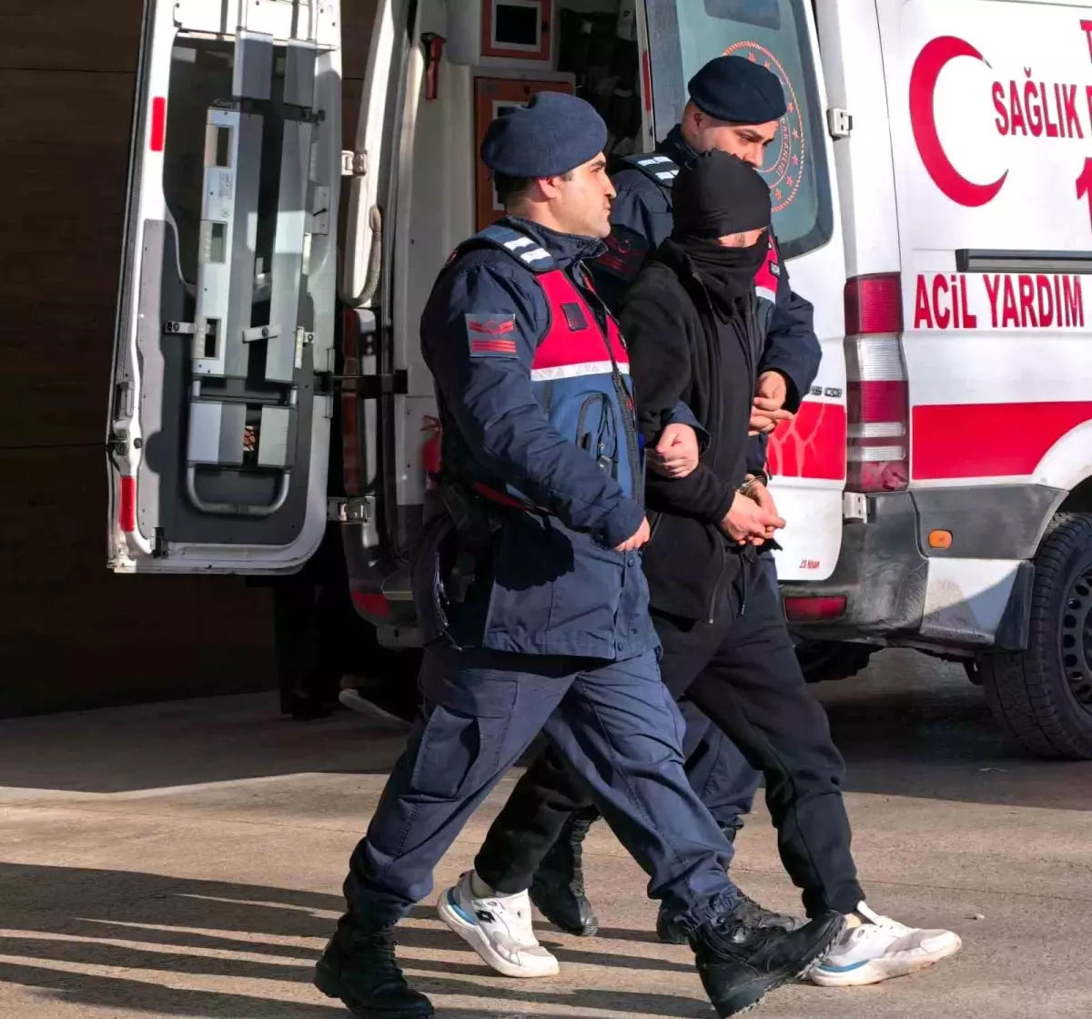 İnegöl\'de Tüfekli Saldırı: Firari Şüpheli Yakalandı