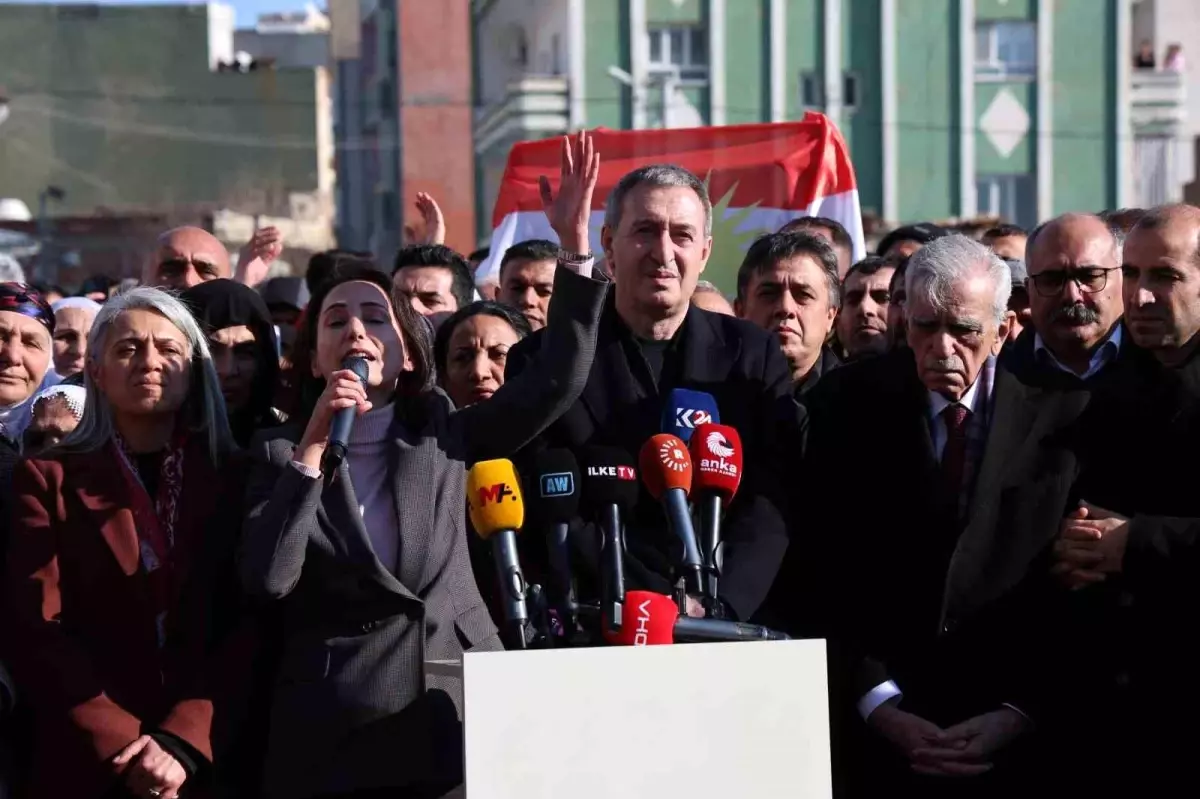 DEM Parti Nusaybin\'de Protesto Yürüyüşü Düzenledi