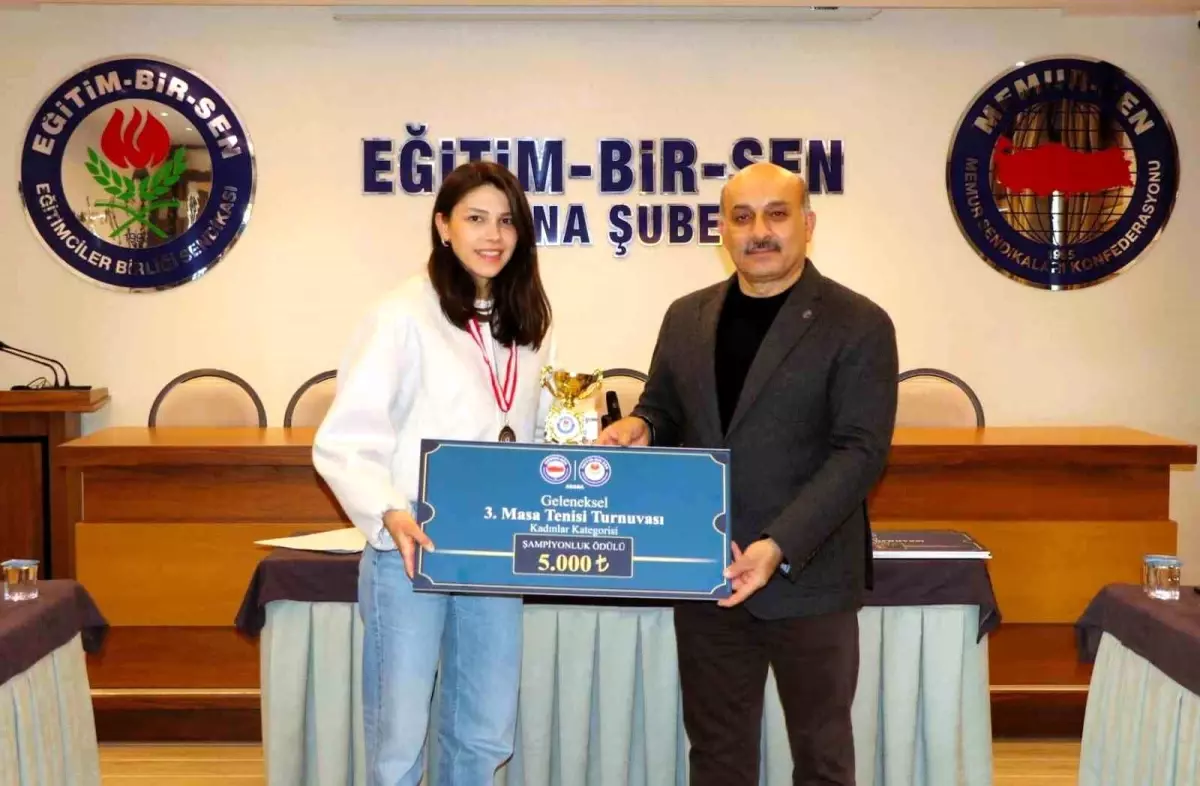 Eğitim-Bir-Sen\'in Masa Tenisi Turnuvası Sonuçlandı