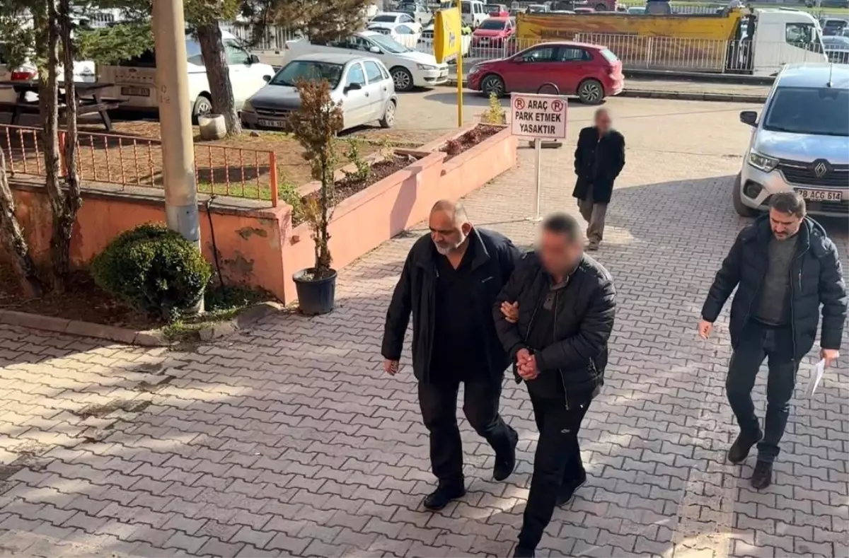 Baba Kızının Erkek Arkadaşını Vurdu