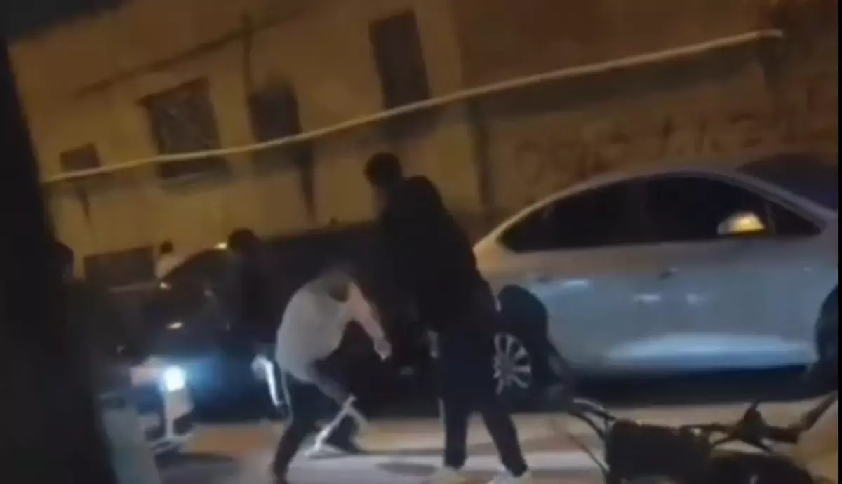 Park yeri tartışması kanlı bitti: 1\'i ağır 3 yaralı