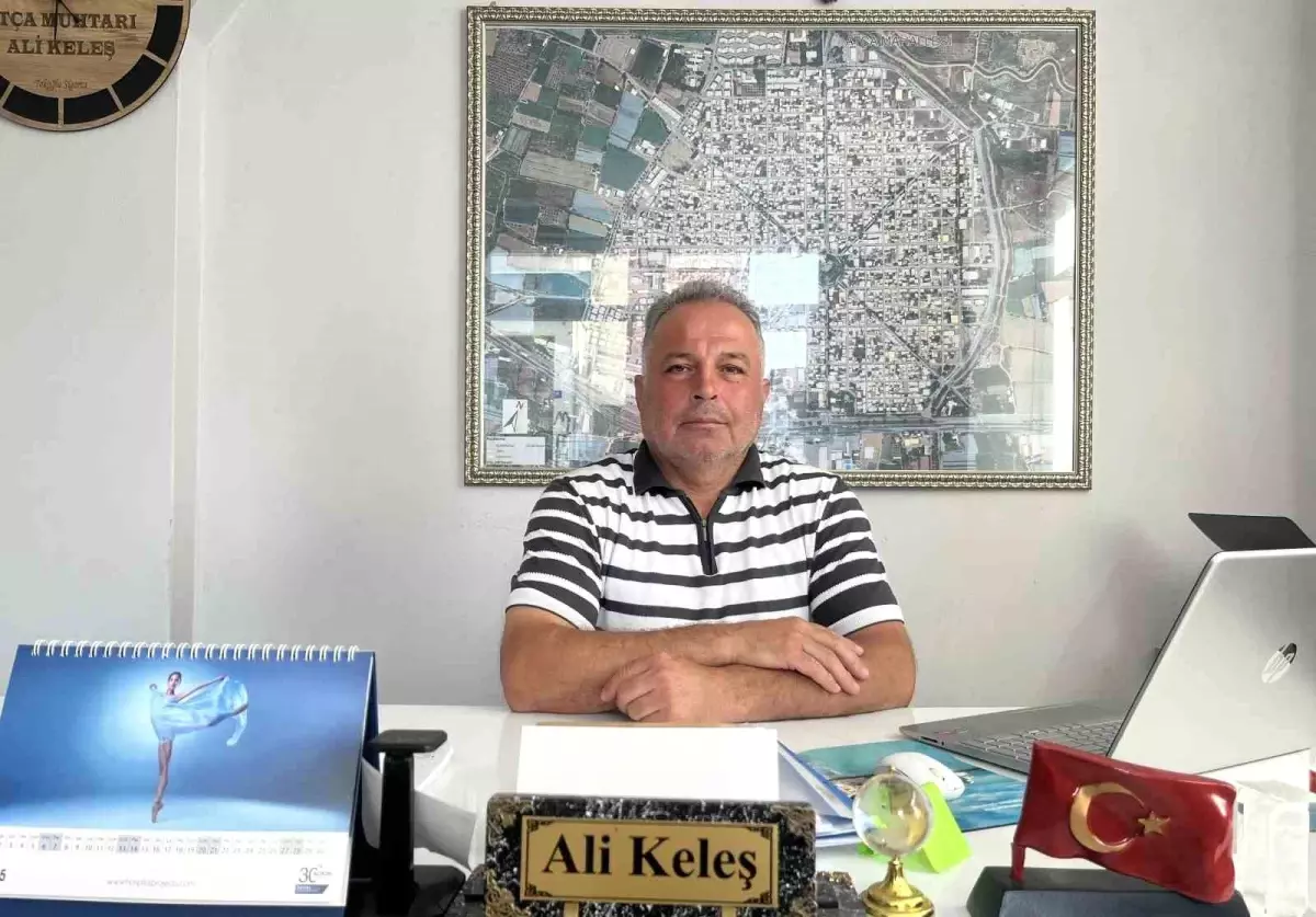 Atça Mahallesi\'nden Yaşlılara Ekmek Desteği