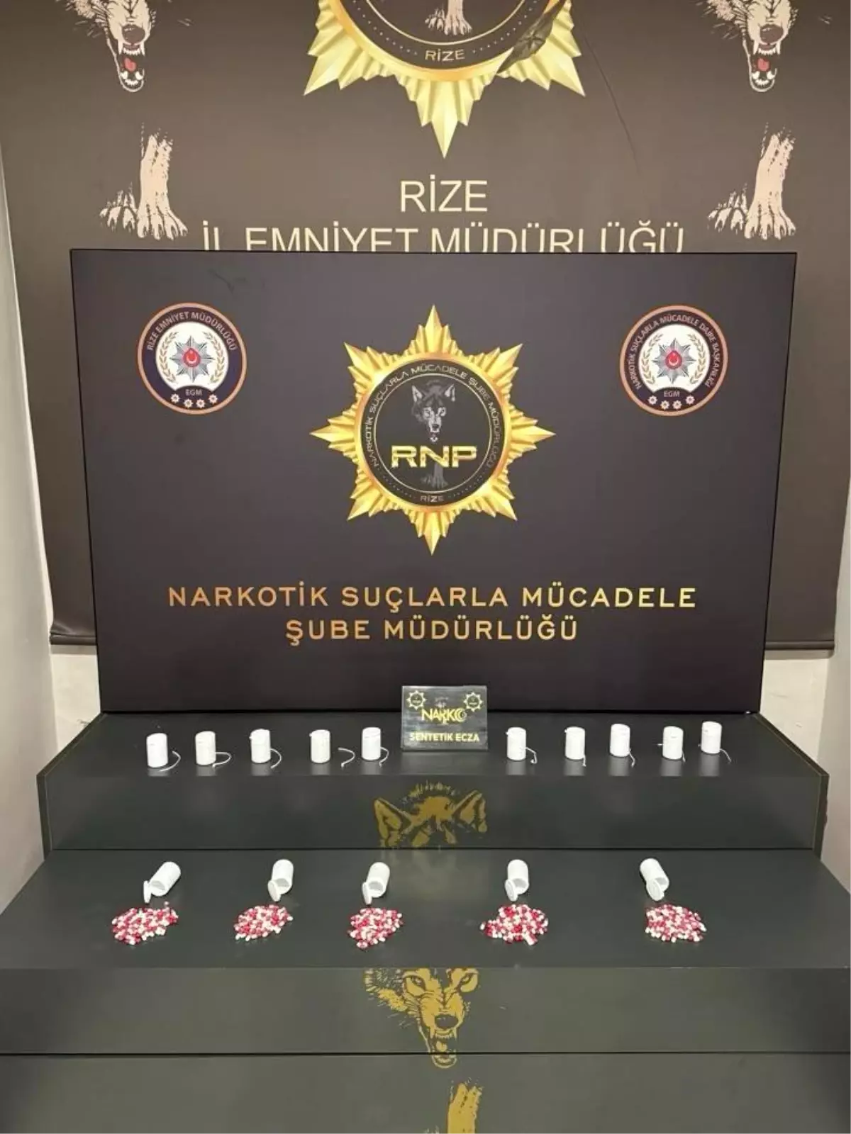 Rize\'de Uyuşturucu Operasyonu: 3 Tutuklama