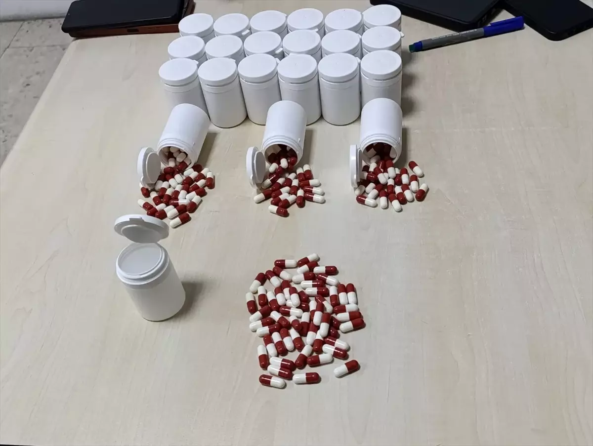 Salihli\'de 2 uyuşturucu şüphelisi tutuklandı