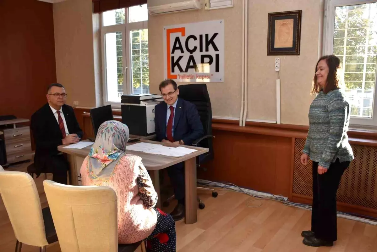 Kaymakam Güldoğan, Salihli\'de Vatandaşlarla Buluştu