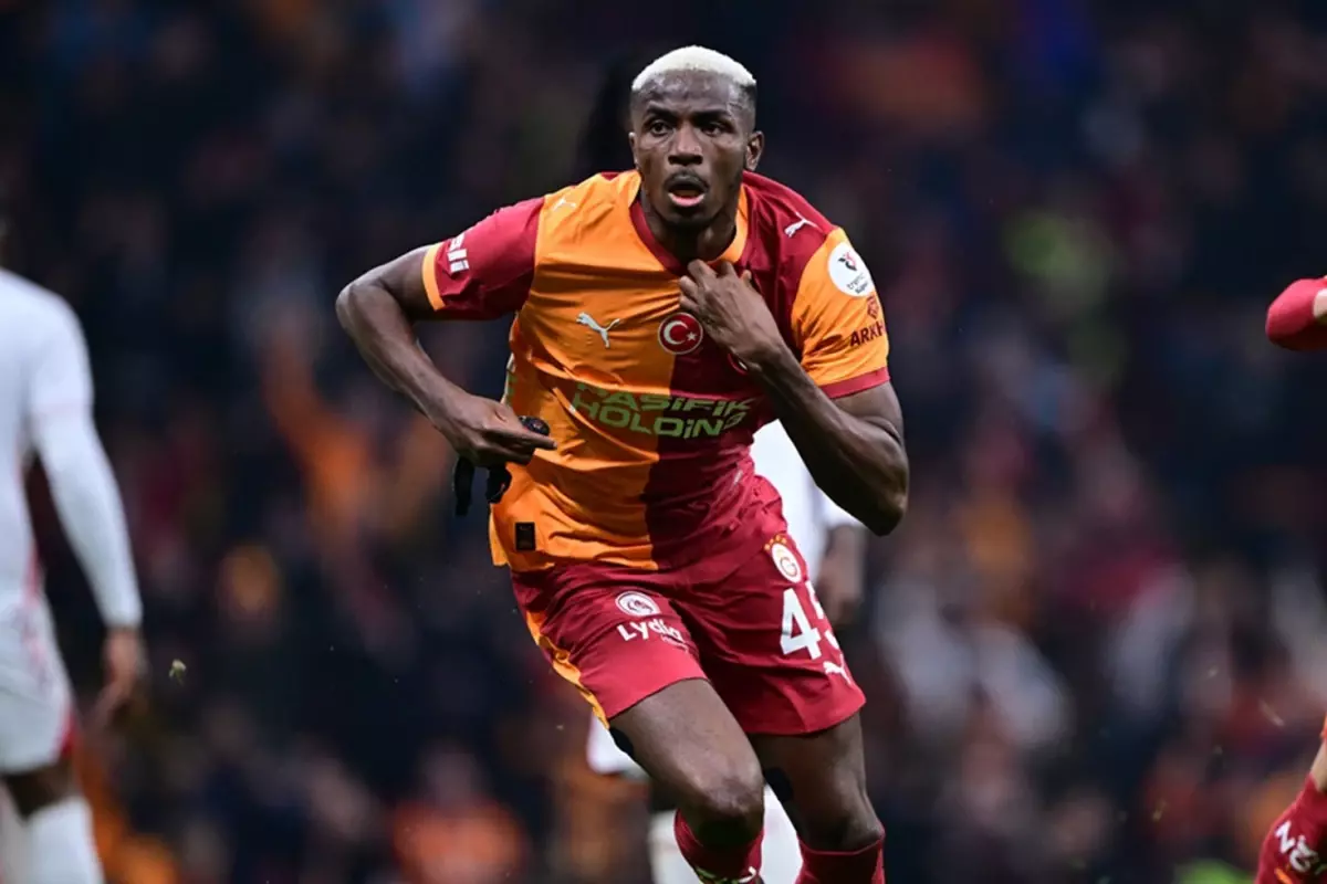 Afrika Uluslar Kupası\'nda 4 gol atan Osimhen\'e büyük onur