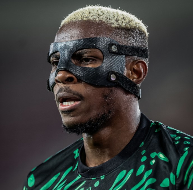 Afrika Uluslar Kupası'nda 4 gol atan Osimhen'e büyük onur