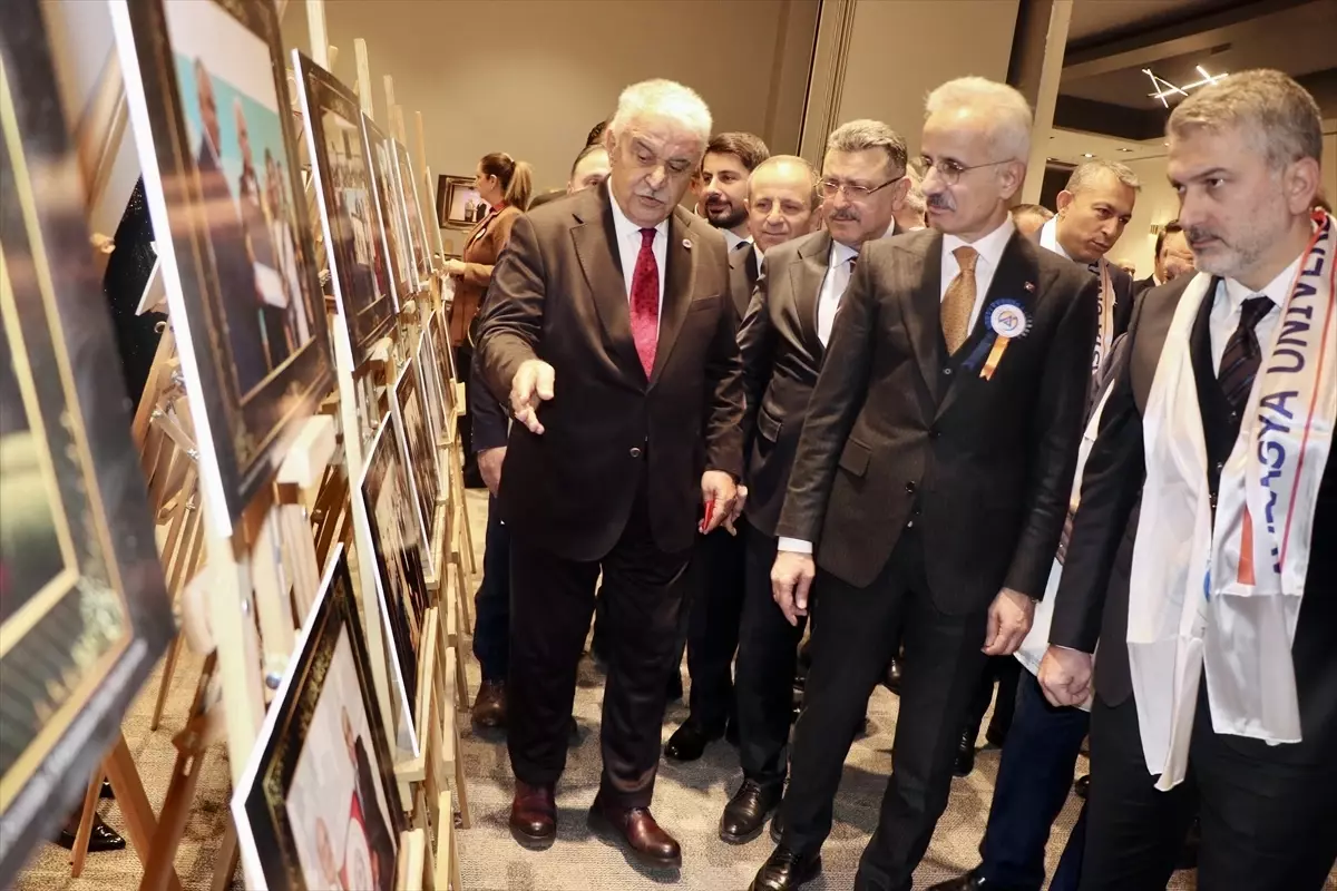 Uraloğlu\'ndan Üniversitelere Vurgu