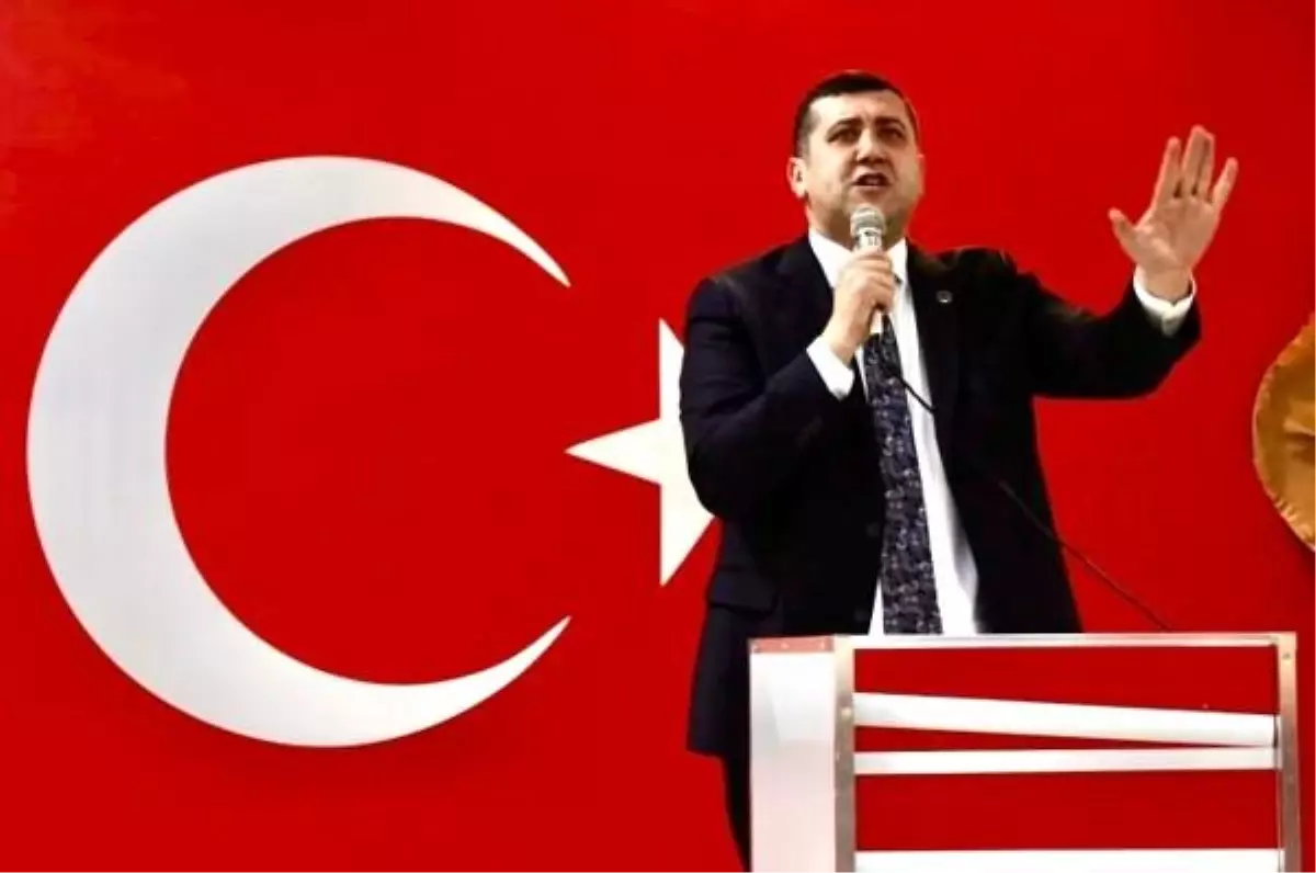 MHP\'li Ersoy\'dan Türk Bayrağına Tepki