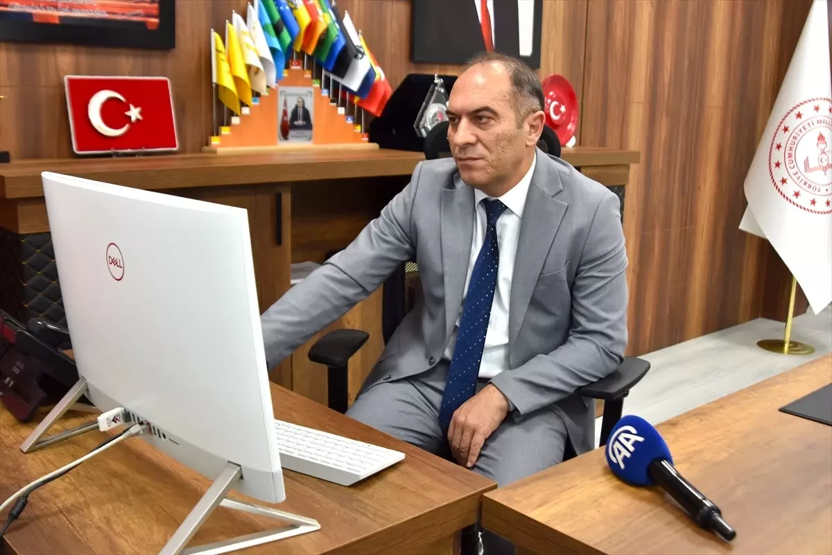 Yılın Kareleri Oylamasında Vedat Kaya\'nın Seçimleri