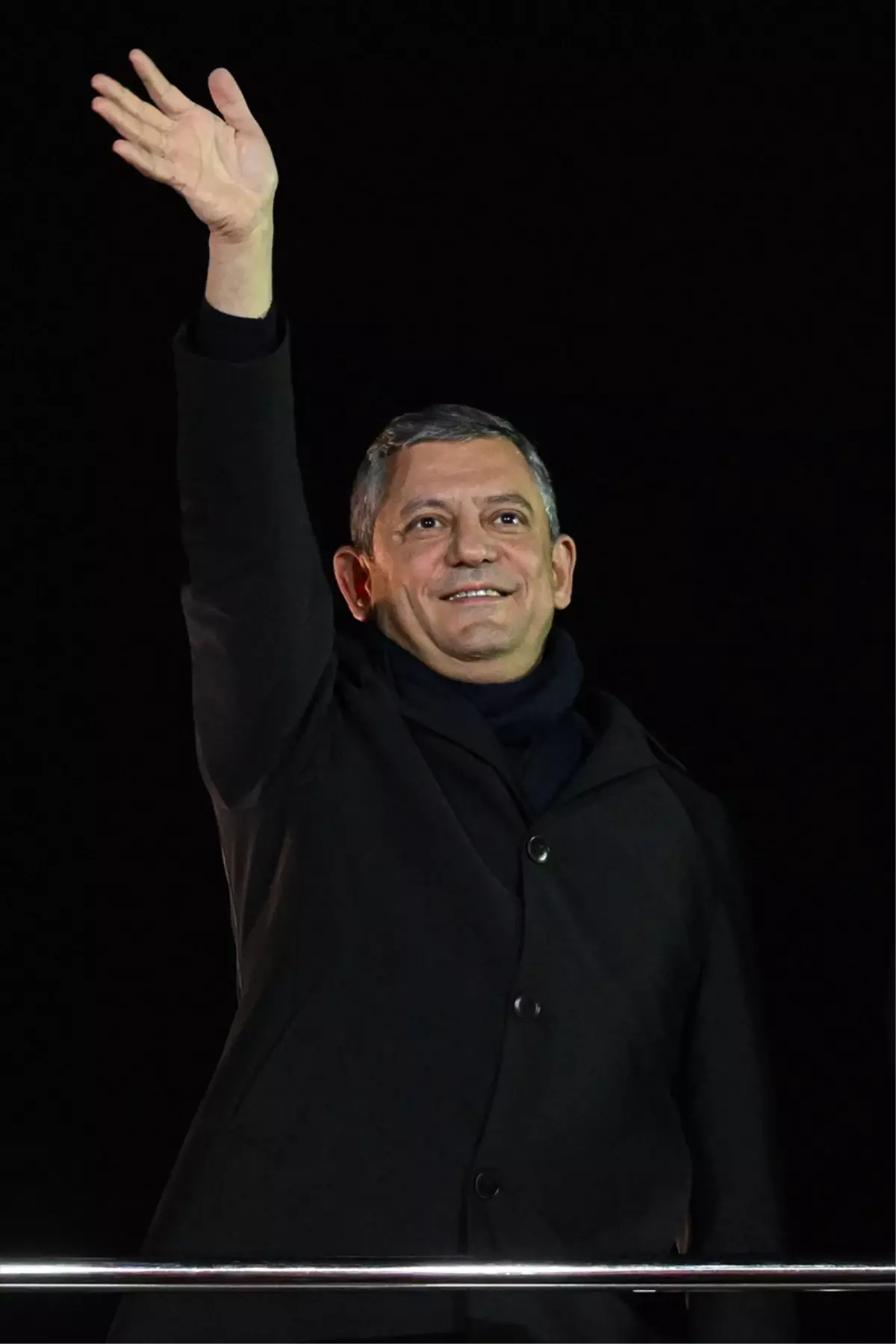 Özgür Özel Çekmeköy\'de Miting Düzenledi