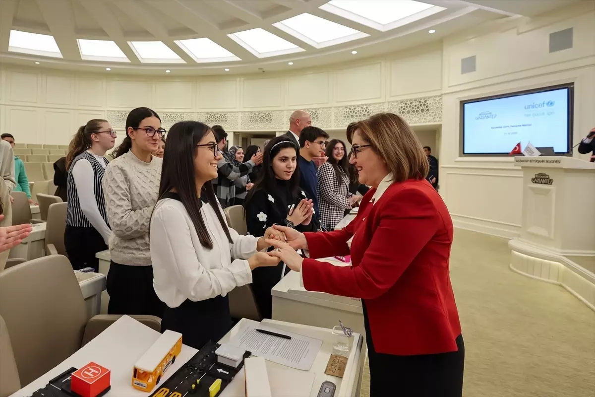 Gençler Engelli Dostu Projeleri Paylaştı