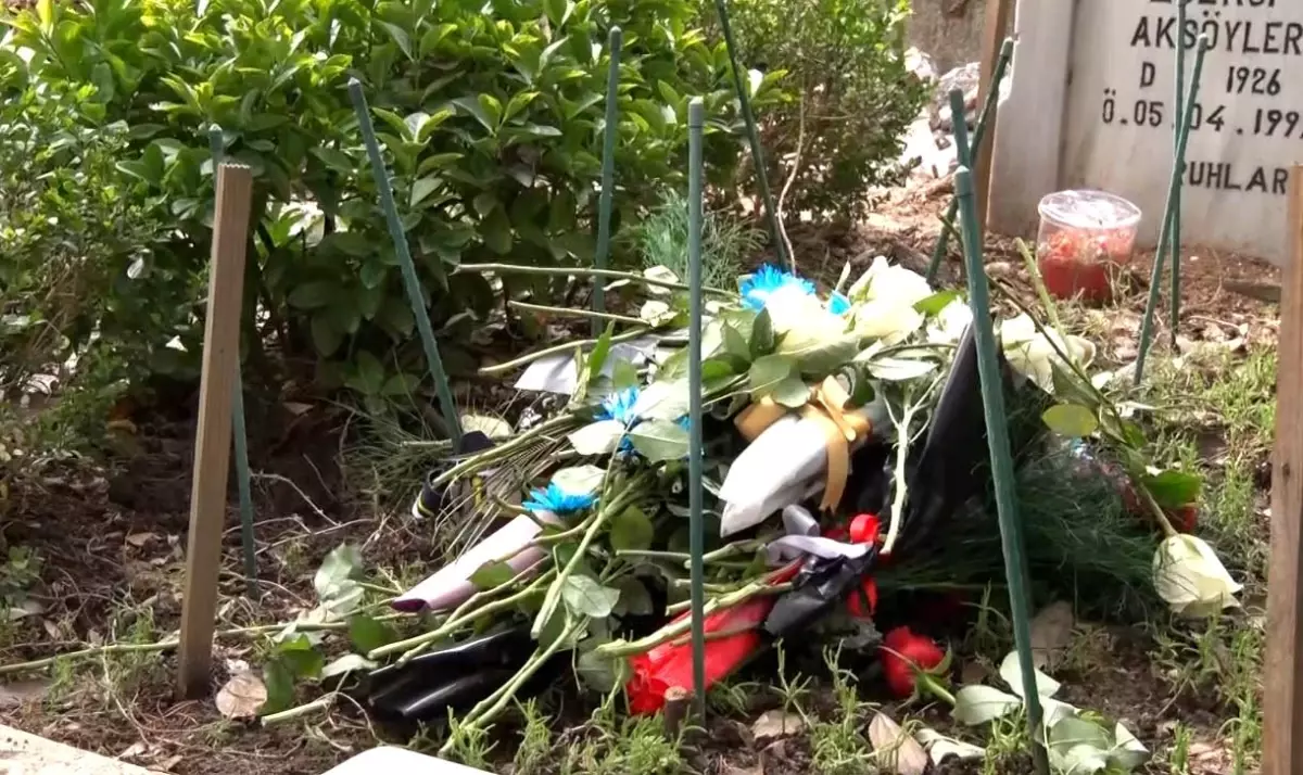 Atlas Çağlayan\'ın Mezarı Yapılıyor