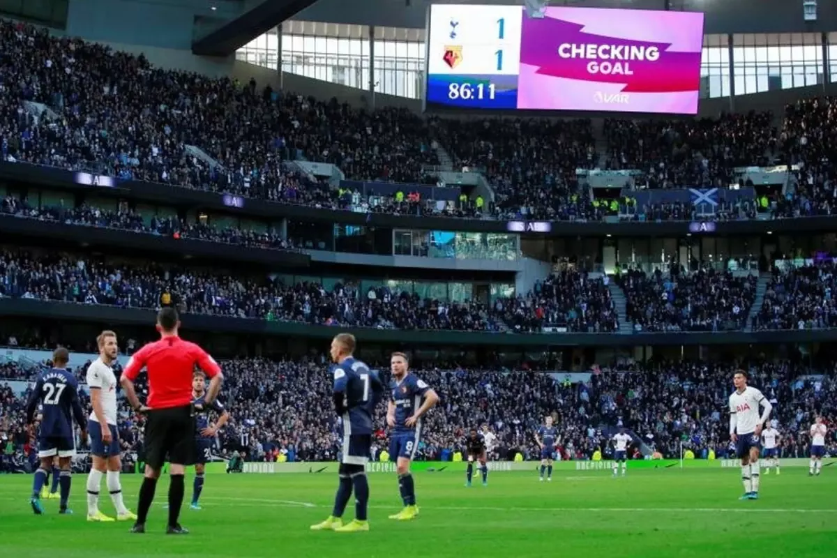 IFAB\'tan tarihi karar! Futbolseverleri illallah ettiren olaya 10 saniye kuralı