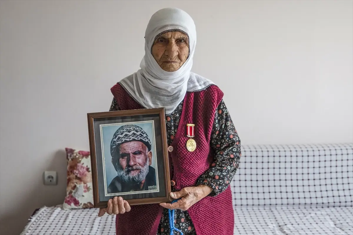 Kurtuluş Savaşı Gazisi Kızı Aniş Taş Hayatını Kaybetti