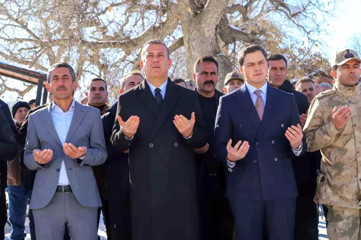 Mardin\'de PKK tarafından katledilen 21 şehit anıldı