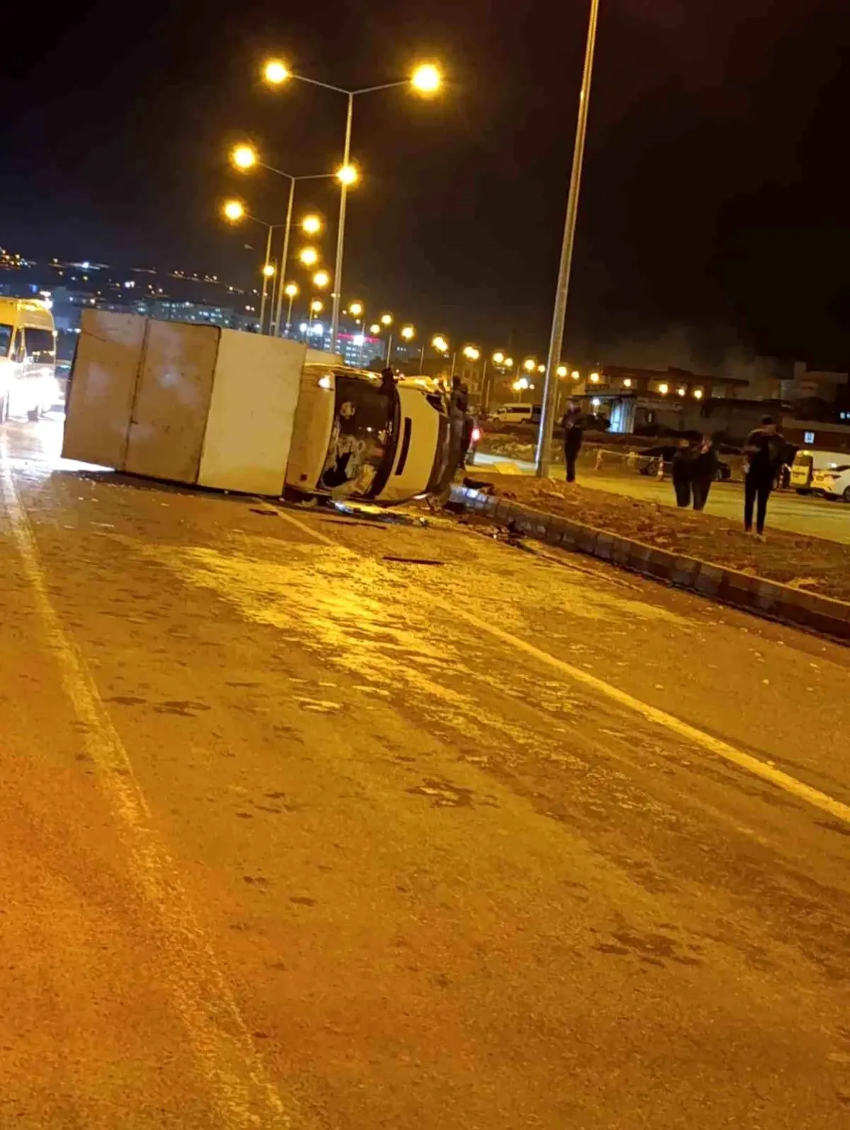 Kurtalan\'da Trafik Kazası: 2 Yaralı