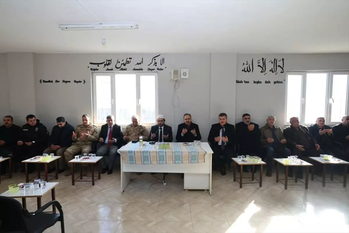 Siirt Valisi Kemal Kızılkaya Kurtalan\'da taziye ziyaretinde bulundu