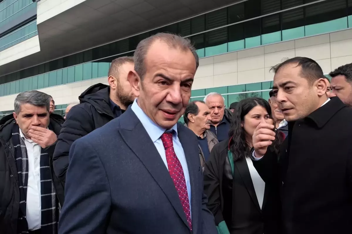Tanju Özcan ve CHP\'li başkanlar Cumhurbaşkanına hakaret davasından beraat etti