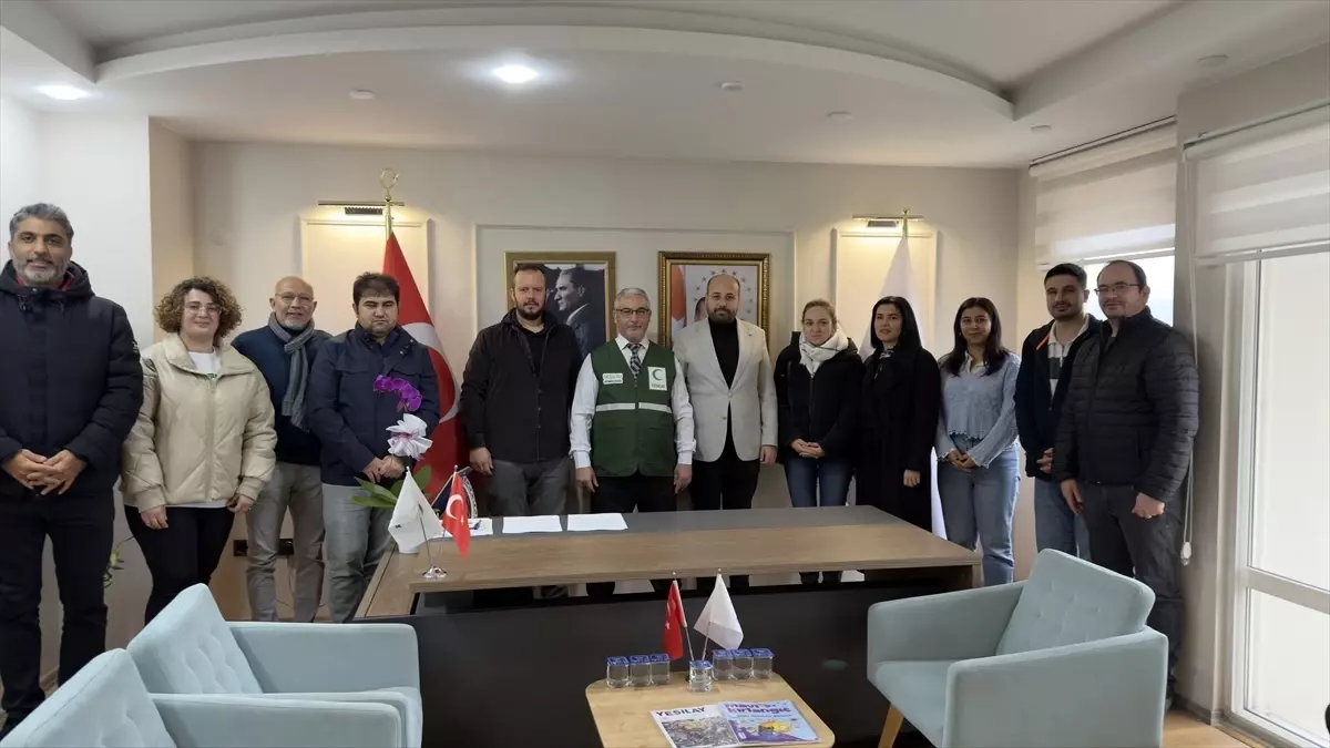 Yeşilay\'dan Gençlere Gönüllü Daveti