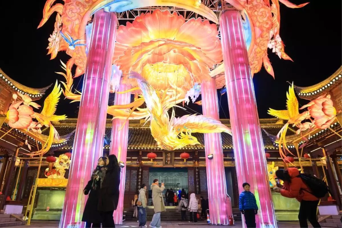 Qinhuai Fener Festivali Nanjing\'de Başladı